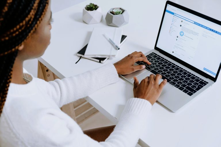 canva-vs-figma-vs-adobe-best-ai-design-tool-2026